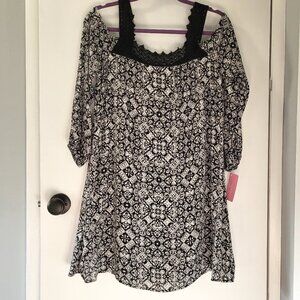 Dress Medium Black & White, off-the-shoulder lined dress NWT